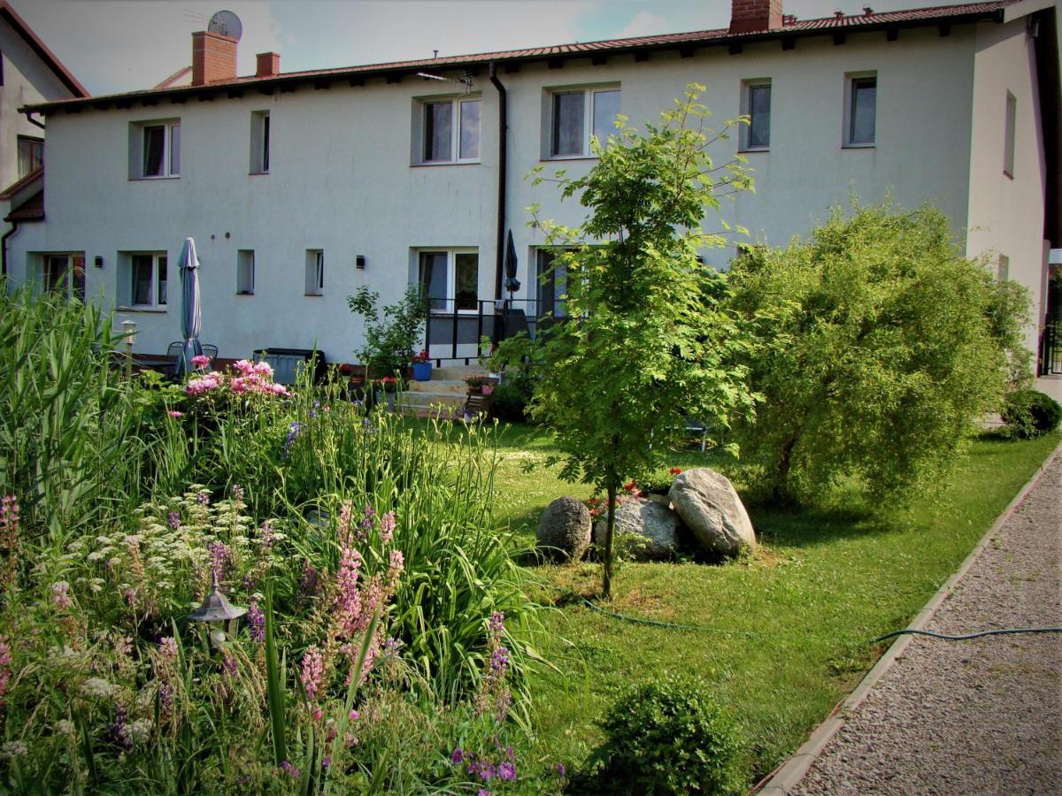 Pokoje Przy Kominie Piecki  Exteriér fotografie